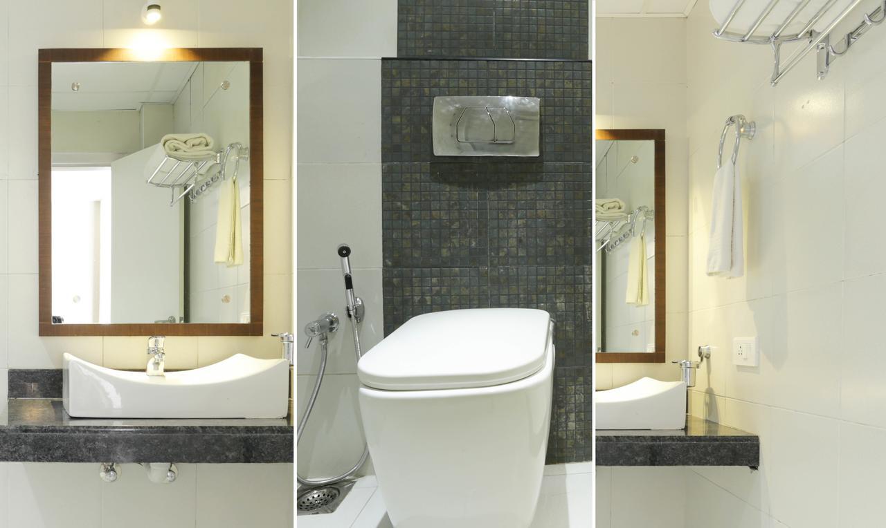 Hotel Crown Suites Kochi Esterno foto