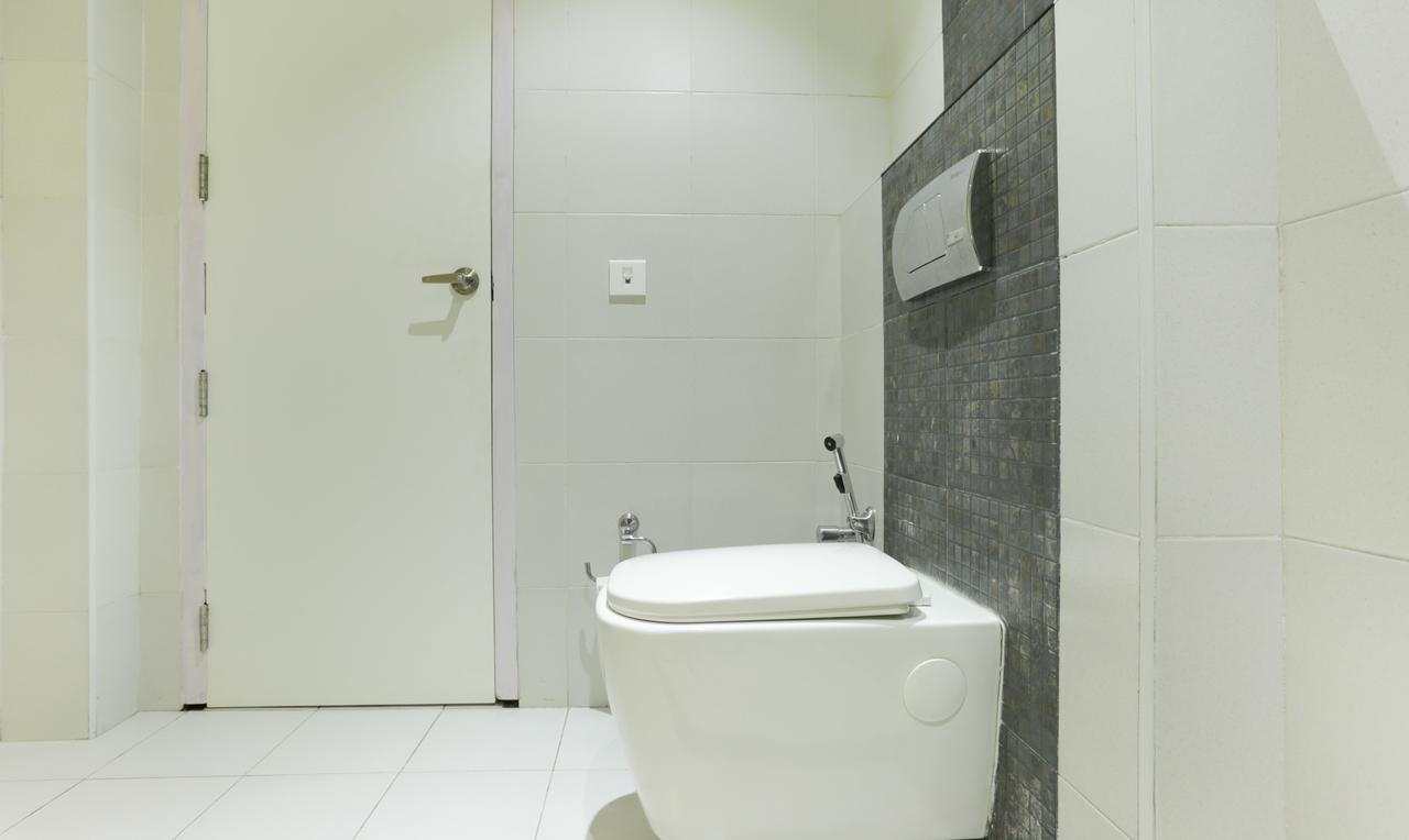 Hotel Crown Suites Kochi Esterno foto